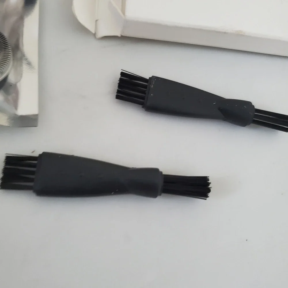 Mens Electric Shaver Replacement Blades Rotary Heads 3pk with 2 Cleaning Brushes